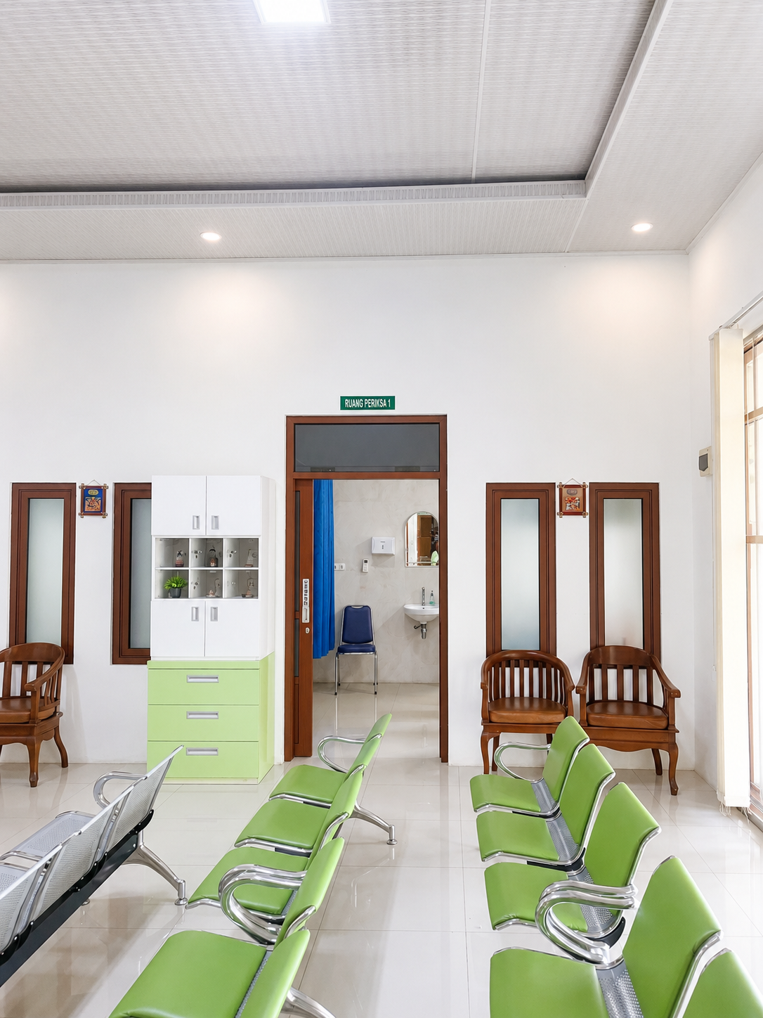 Ruang tunggu tambahan